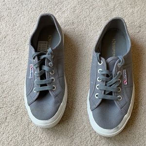 Woman’s Superga Sneakers